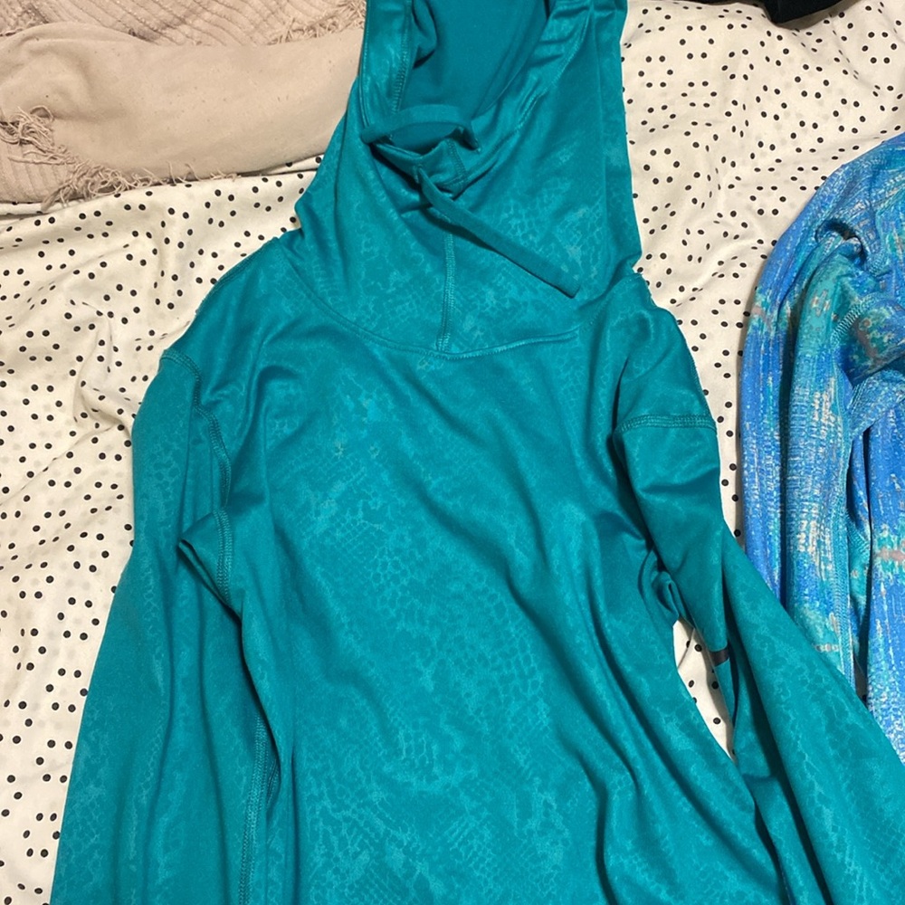 Nike Pullover Bundle - Picture 3 of 3